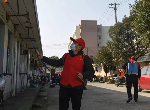 余姚全市各級黨組織全力以赴筑牢企業(yè)復(fù)工復(fù)產(chǎn)“紅色”防線